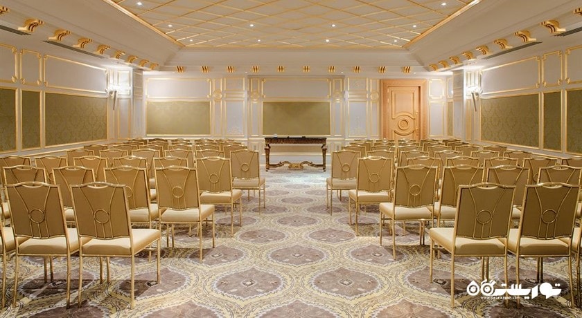 سالن برگزاری همایش و جلسات